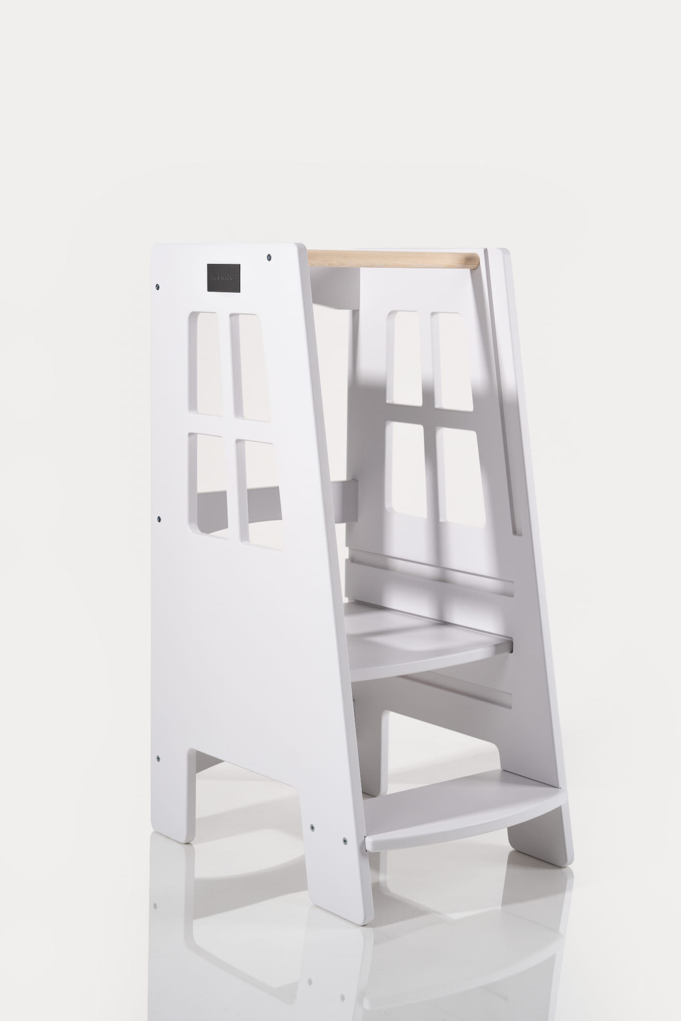Premium Montessori learning tower
