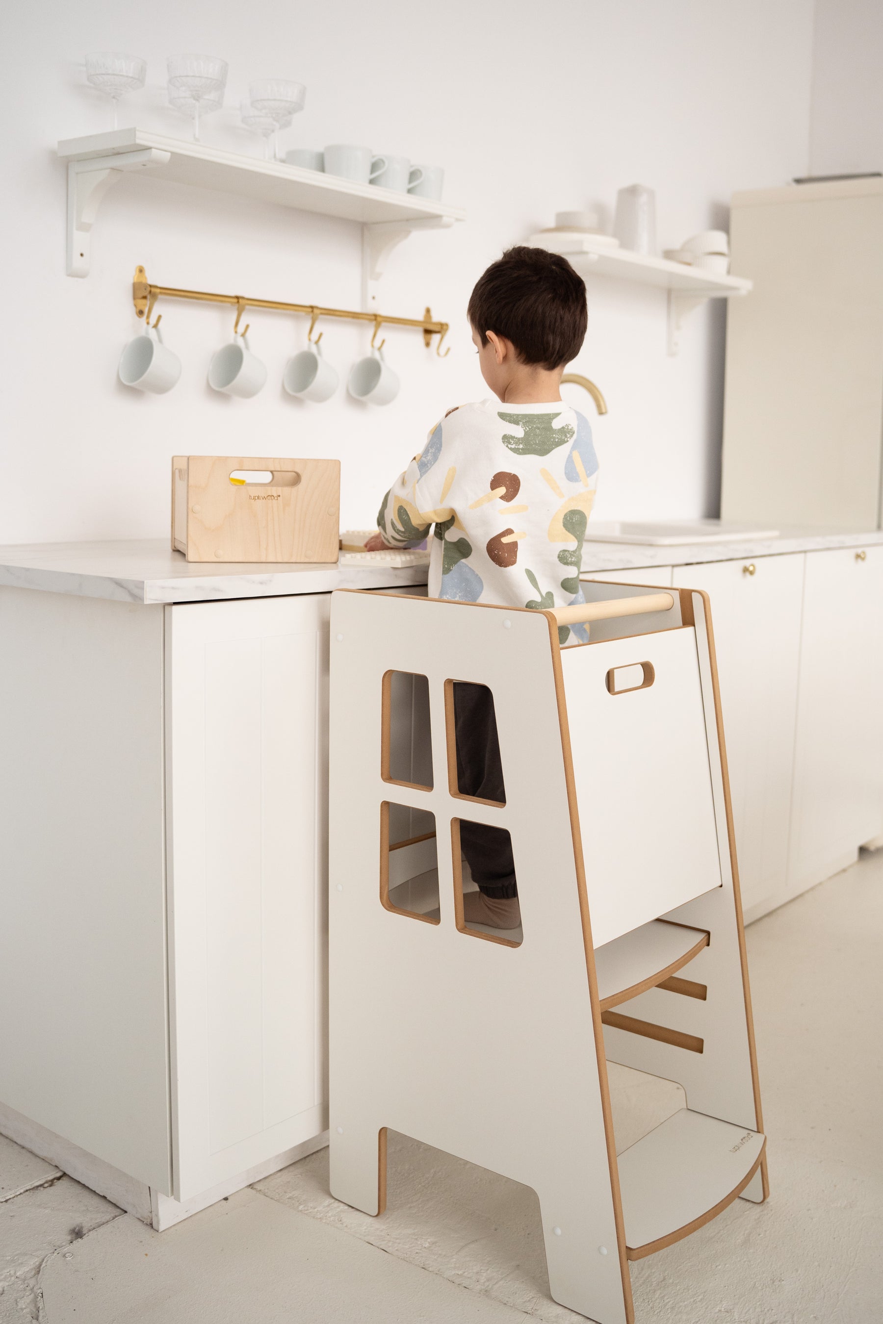 Premium Montessori learning tower