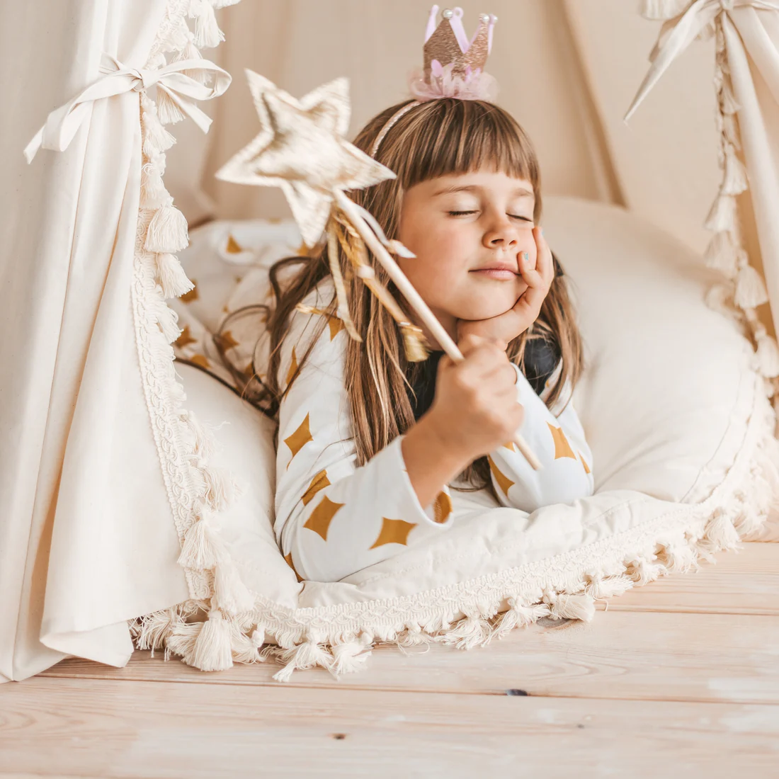 Tipi infantil con esterilla, dispositivo de fijación y guirnalda 120Lx120lx150H