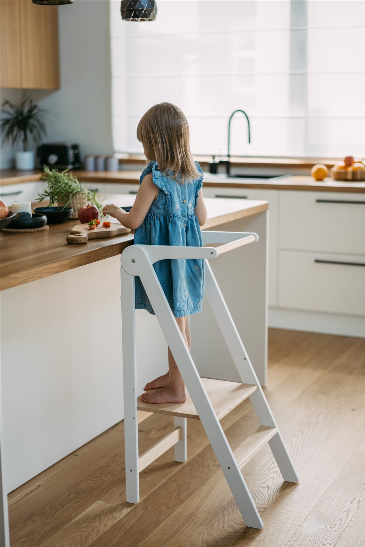 Torre de aprendizaje Montessori plegable y ultraplana